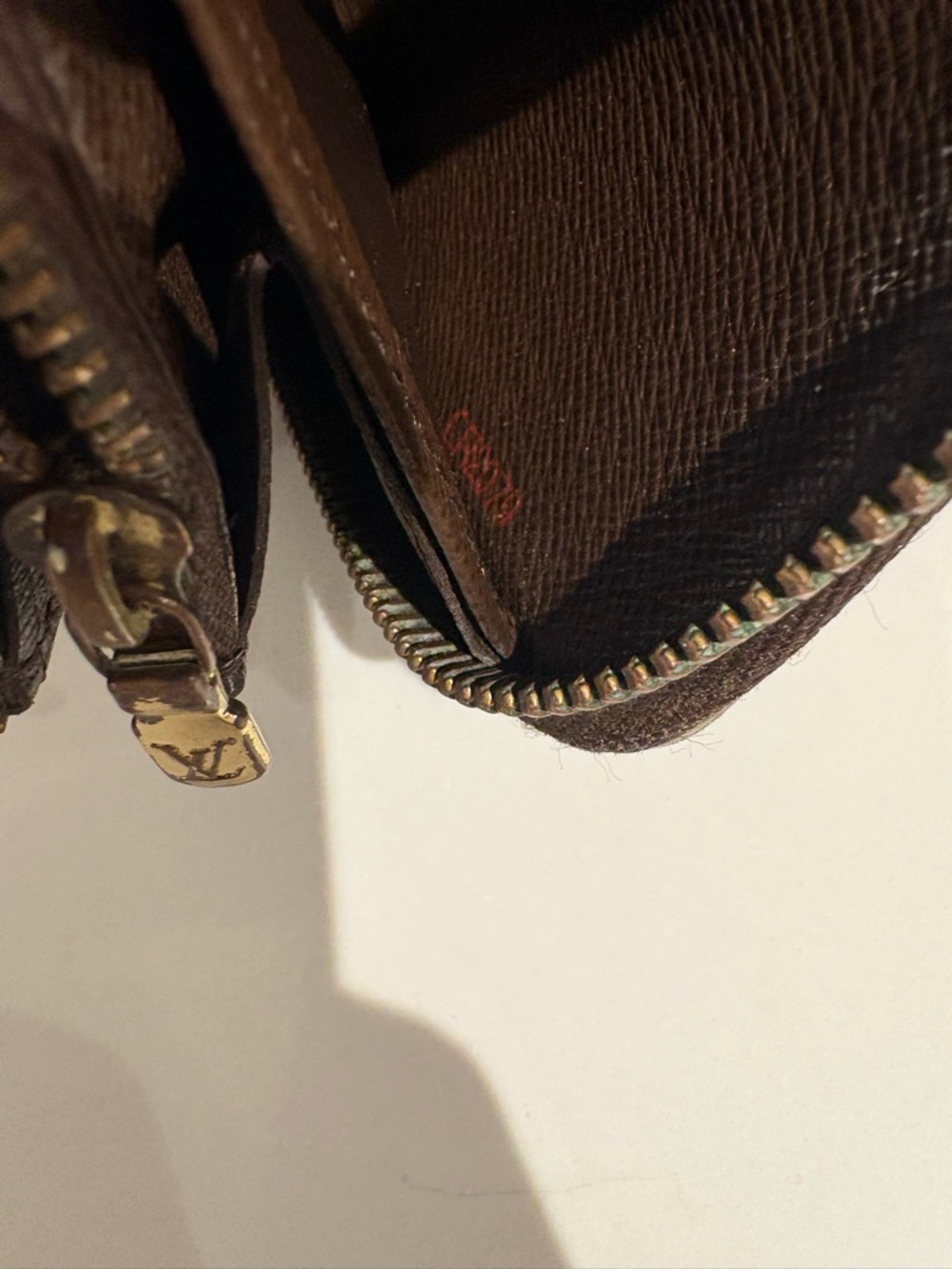 Louis Vuitton
Damier Ebene Pattern Coated Canvas - Picture 13 of 14